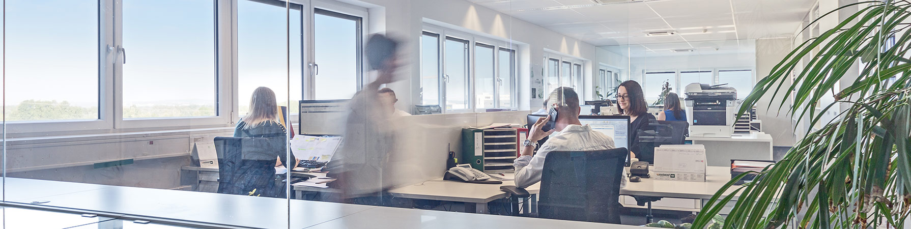 Mitarbeiter als Ansprechpartner – persönliche Kontaktmöglichkeit für Kundenanfragen und Anliegen